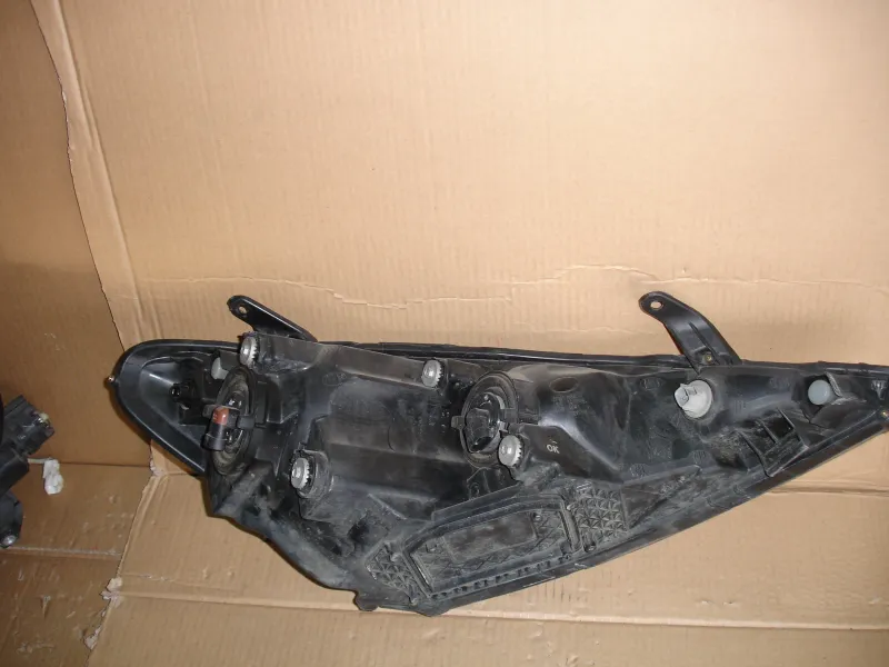 Фары оптика Toyota Estima ACR40W Цена указана за одну