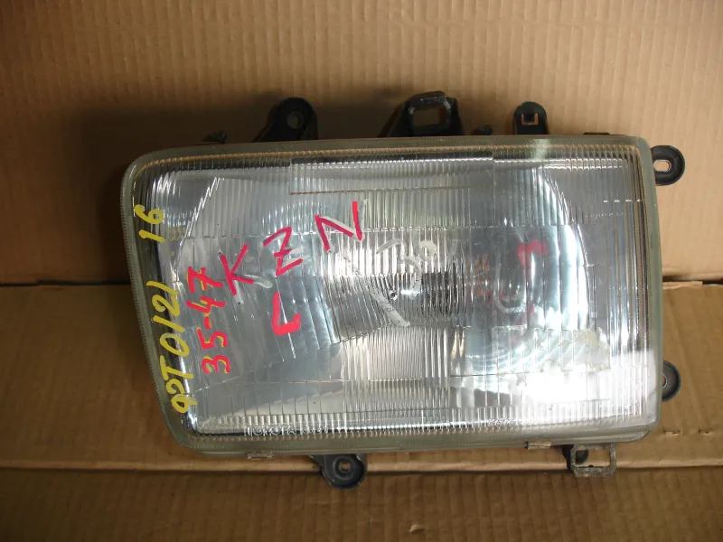 Фара оптика Toyota Hilux Surf L Цена указана за одну