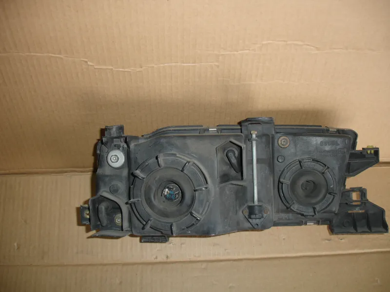 Фары оптика Toyota Cresta L цена за одну