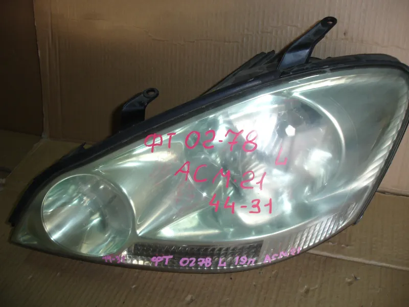 Фары оптика Toyota ксенон ACM21W Цена указана за одну