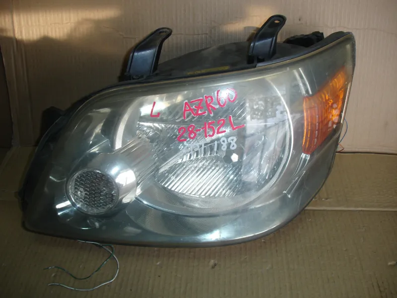 Фары оптика Toyota NOAH AZR65G ксенон Цена указана за одну