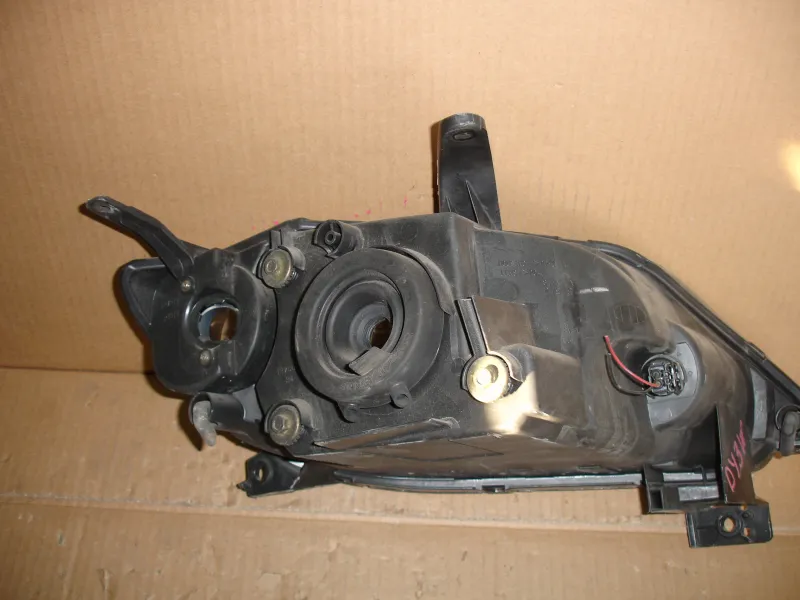 Фары оптика Mazda Demio DY3W Цена указана за одну