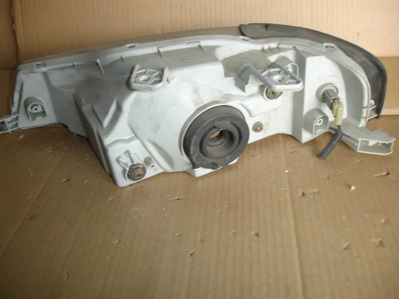 Фары оптика Honda Domani MB3 Цена указана за одну