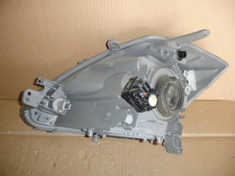 Фары оптика Toyota Passo KGC10 Цена указана за одну