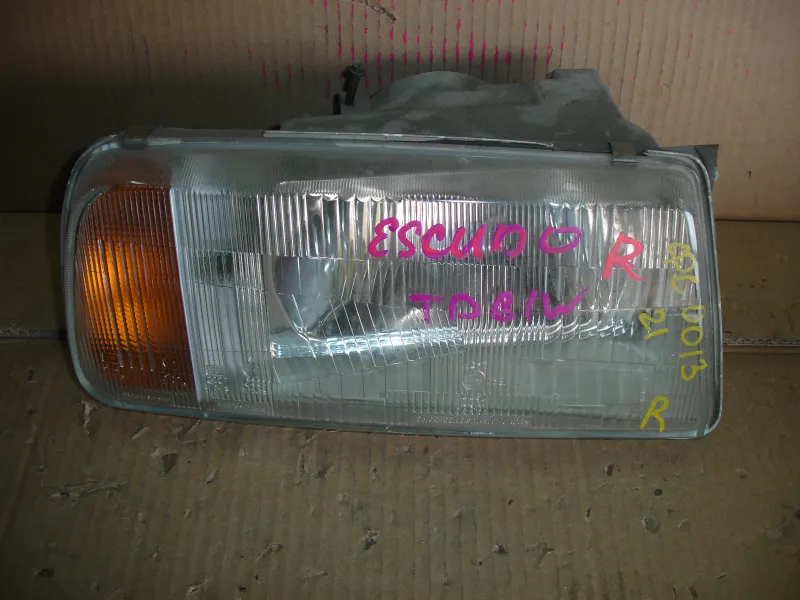 Фары оптика Suzuki Escudo TD61W Цена указана за одну