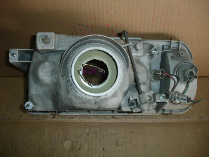 Фары оптика Suzuki Escudo TD61W Цена указана за одну