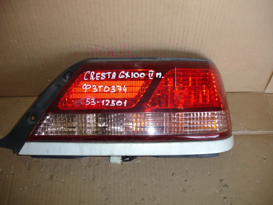 Фонарь стоп-сигнала Toyota Cresta GX100 цена за один
