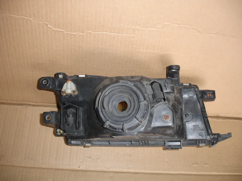 Фары оптика Toyota Carina L 1-МОДЕЛЬ Галоген цена за одну