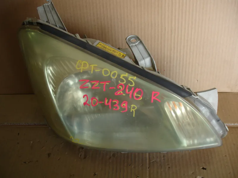 Фары оптика Toyota AZT240 ксенон Цена указана за одну