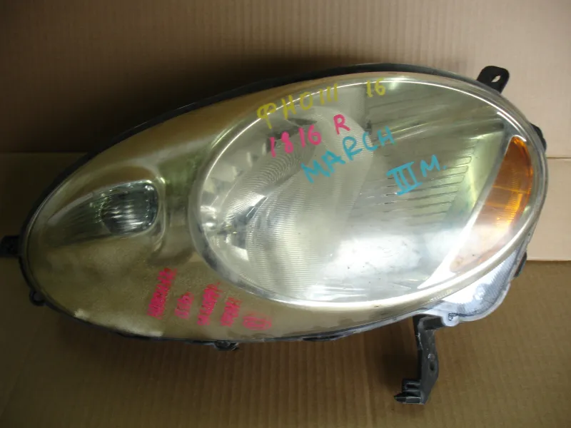 Фары оптика Nissan March AK12 Цена указана за одну