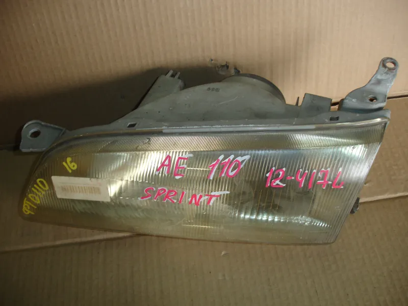 Фары оптика Toyota Sprinter L Цена указана за одну