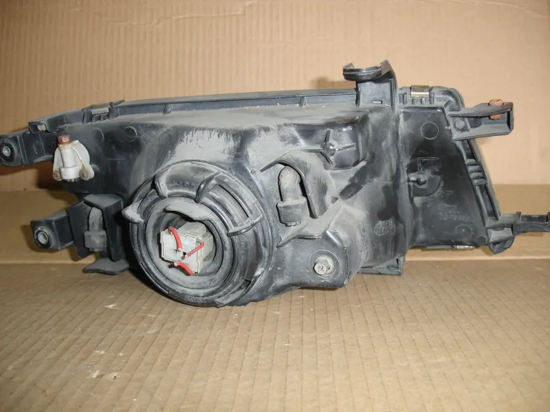 Фары оптика Toyota Carina AT190 Цена указана за одну