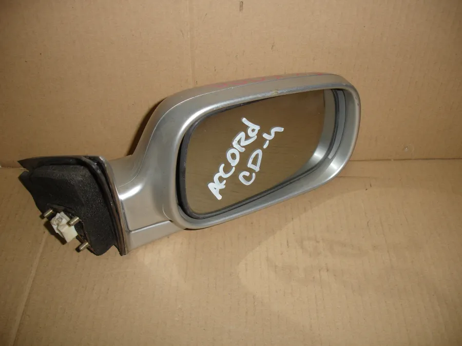 Зеркало боковое правое Honda Accord CD4 серебро