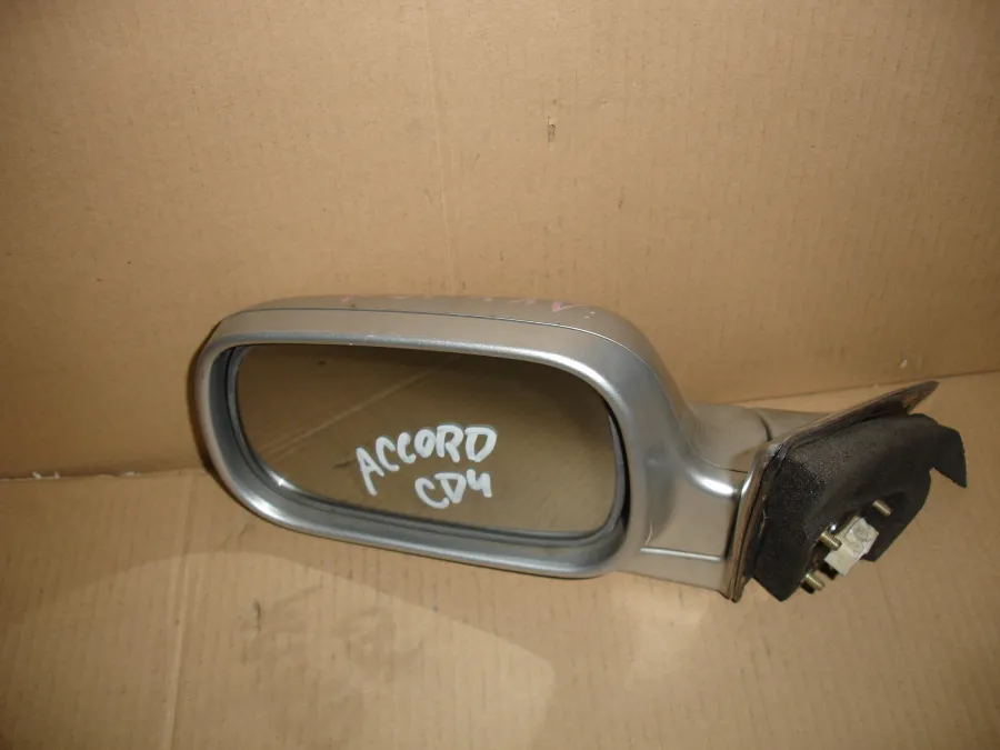 Зеркало боковое левое Honda Accord CD4 серебро