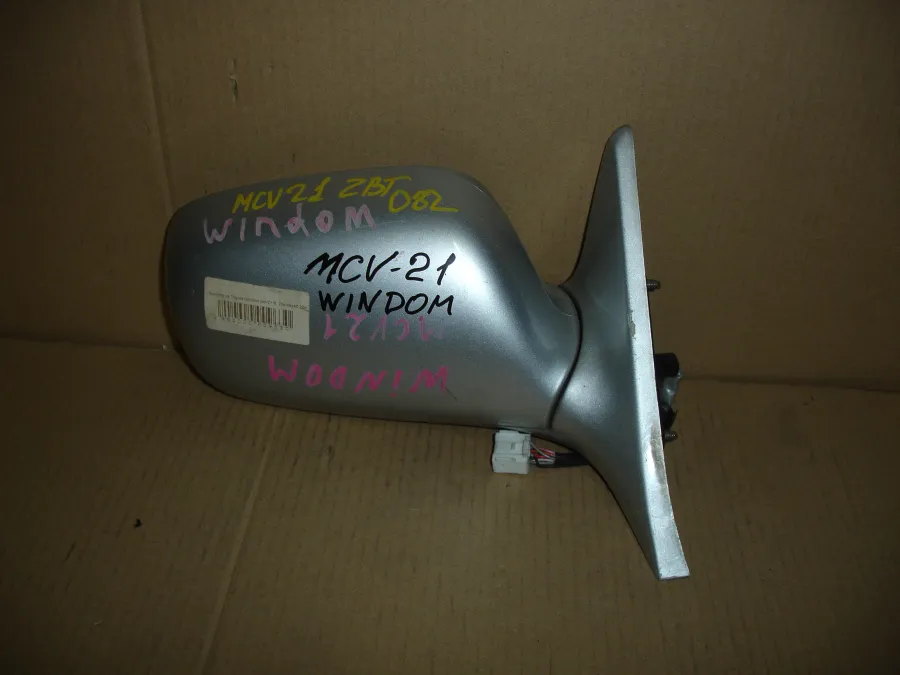 Зеркало боковое правое Toyota Windom MCV21 серебро