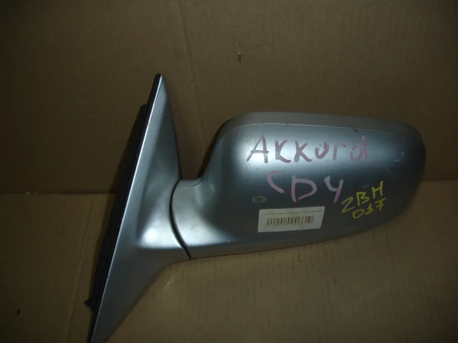 Зеркало боковое левое Honda Accord CD4 серебро