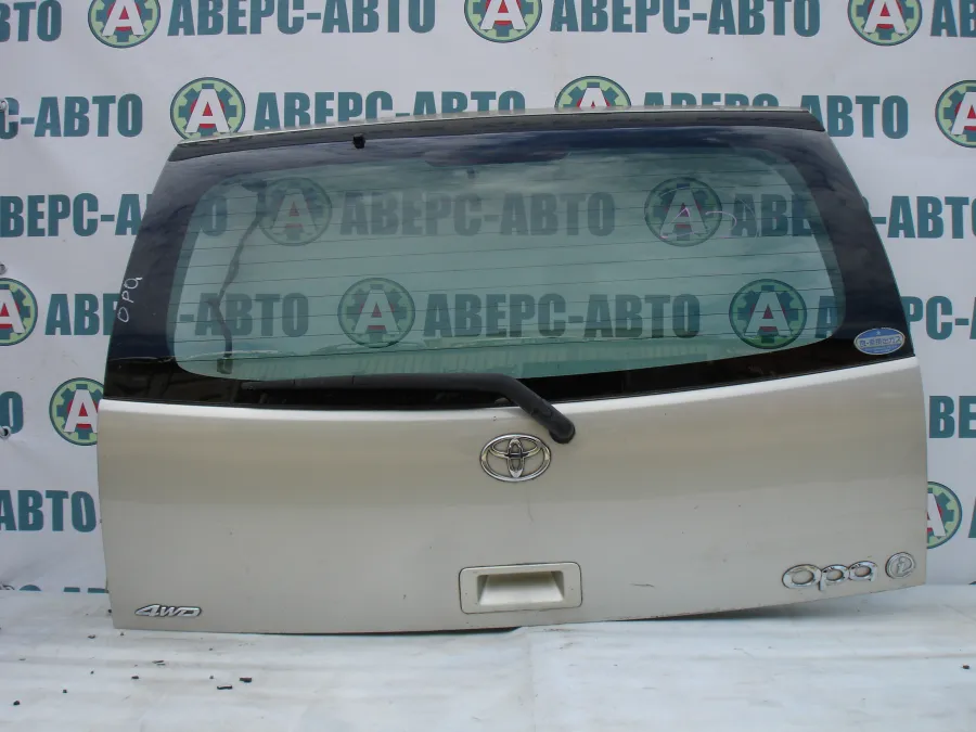 Дверь багажника Toyota OPA ZCT10 серебро