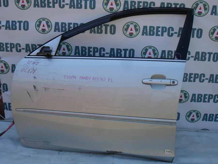Дверь боковая левая передняя Toyota Camry ACV30 серебро