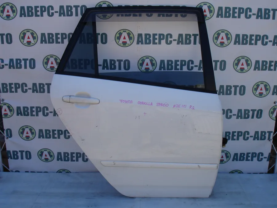 Дверь боковая права задняя Toyota Corolla Spacio NZE121 белая