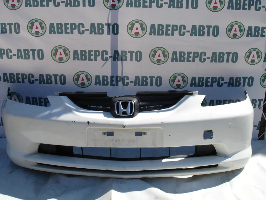 Бампер передний Honda FIT Aria GD8 белый
