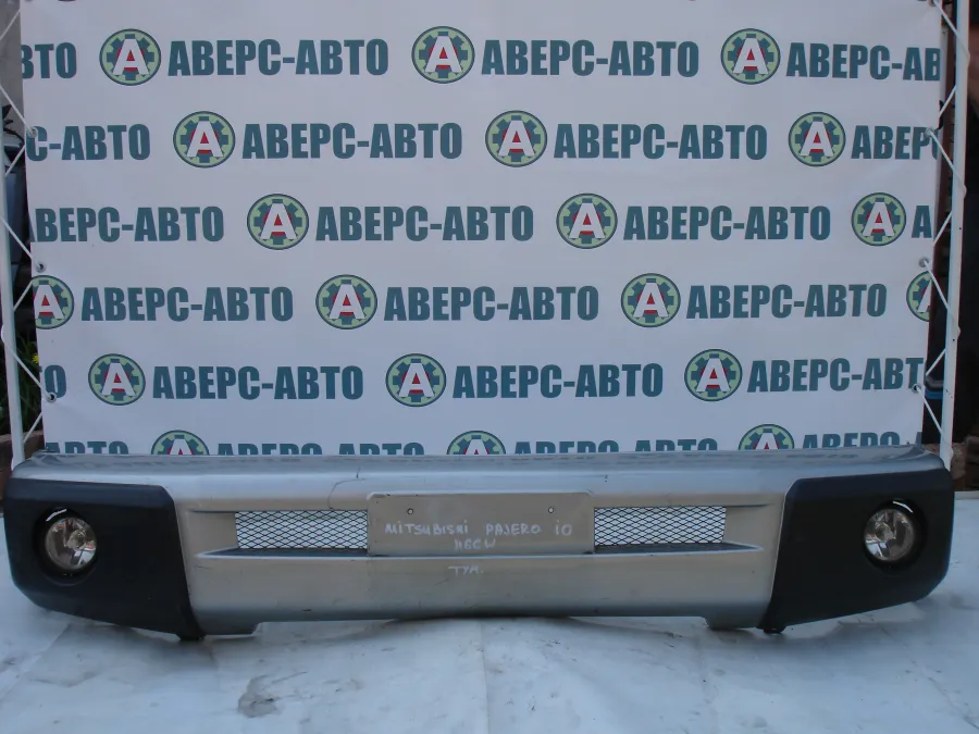 Бампер передний Mitsubishi Pajero iO H66W серебро
