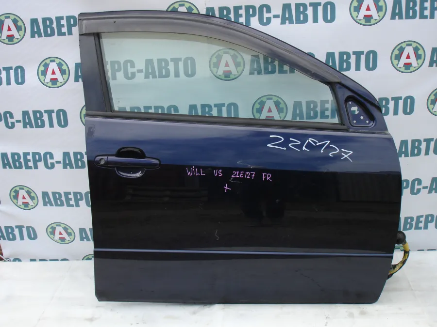 Дверь боковая правая передняя Toyota Will VS NZE127 темно-синяя