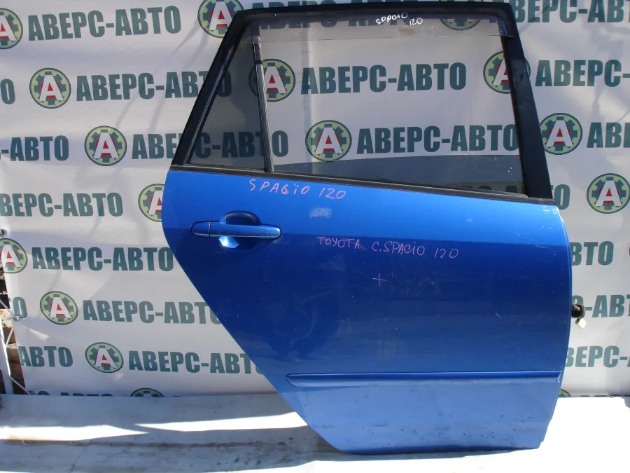 Дверь боковая задняя правая Toyota Corolla Spacio NZE121N синяя