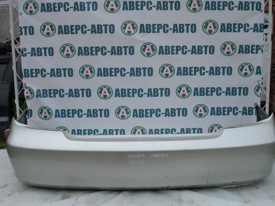 Бампер задний Toyota Camry ACV30 серебро