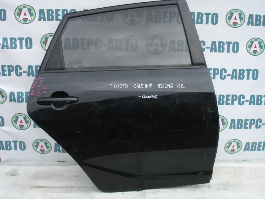 Дверь боковая правая задняя Toyota Caldina AZT241 черная