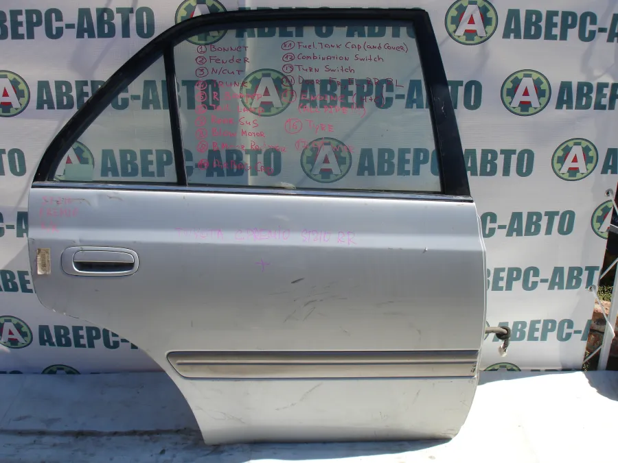 Дверь боковая задняя правая Toyota Corona Premio ST210 серебро