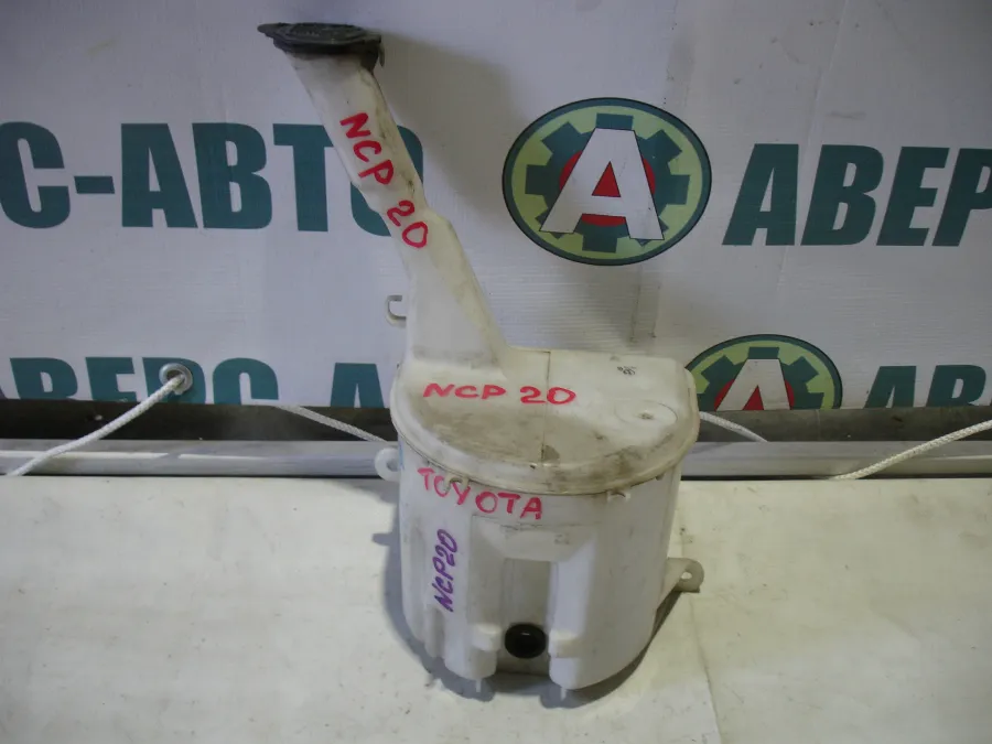 Бачок омывателя Toyota Funcargo NCP20