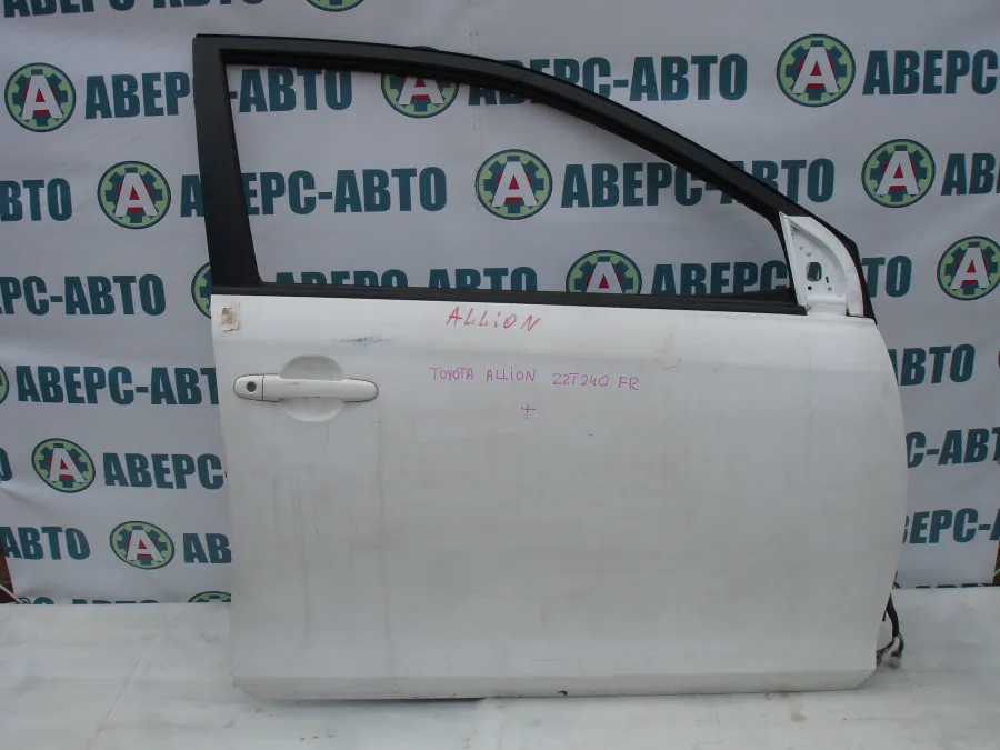 Дверь боковая правая передняя Toyota Allion ZZT240 белая