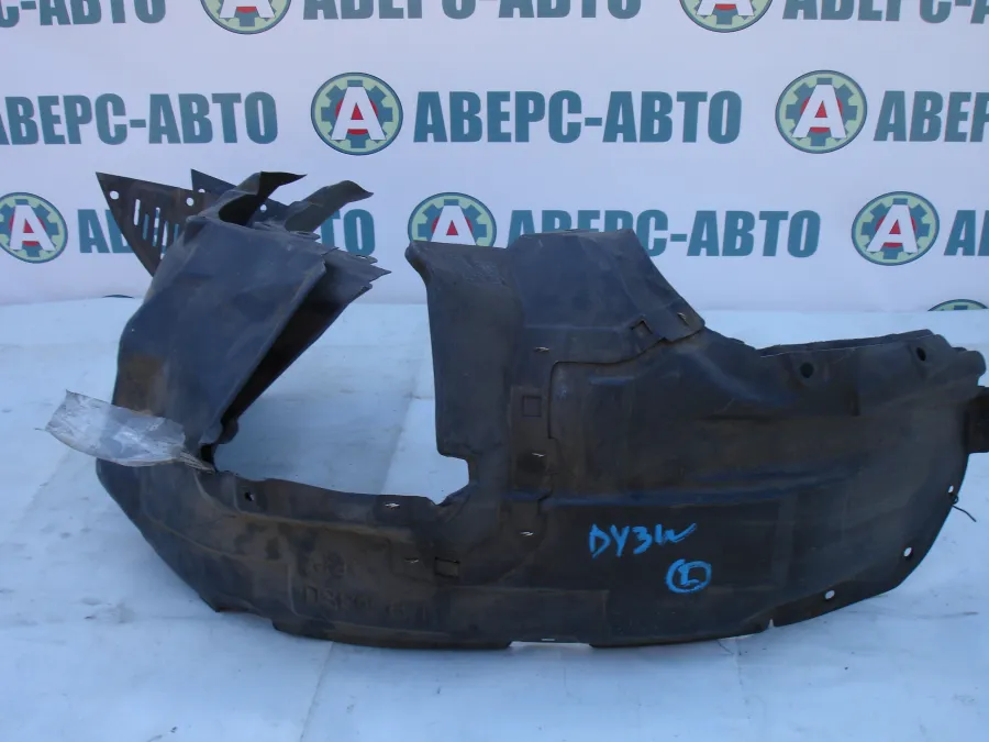 Подкрылок передний левый Mazda Demio DY3W