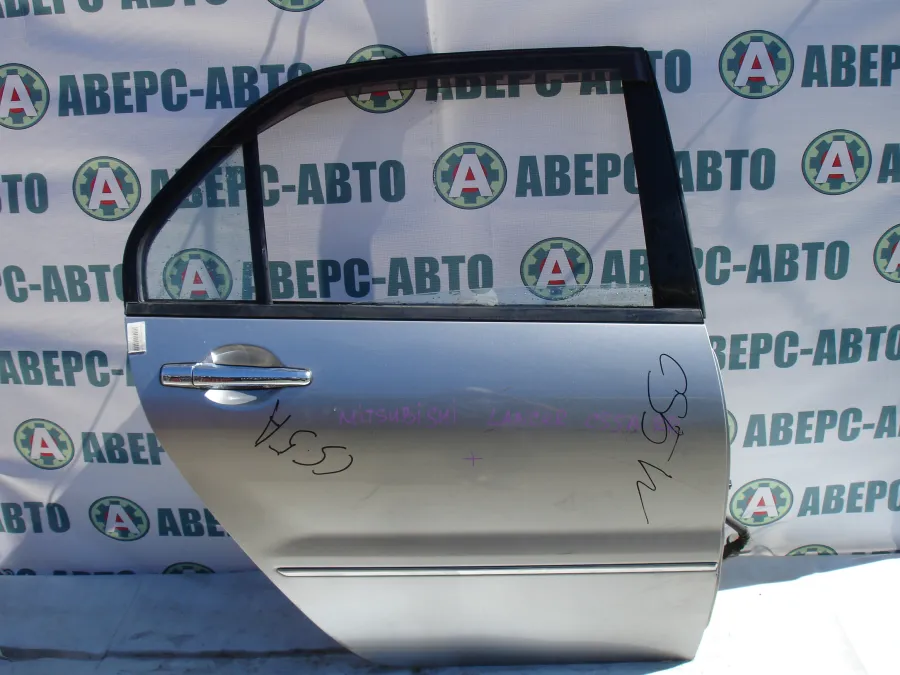Дверь боковая задняя правая Mitsubishi Lancer CS5A серебро