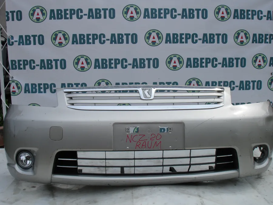 Бампер передний Toyota Raum NCZ20 серебро