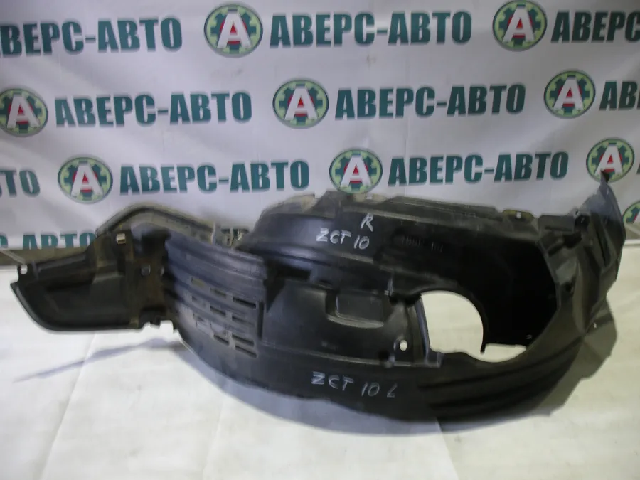 Подкрылок левый/правый Toyota OPA ZCT10