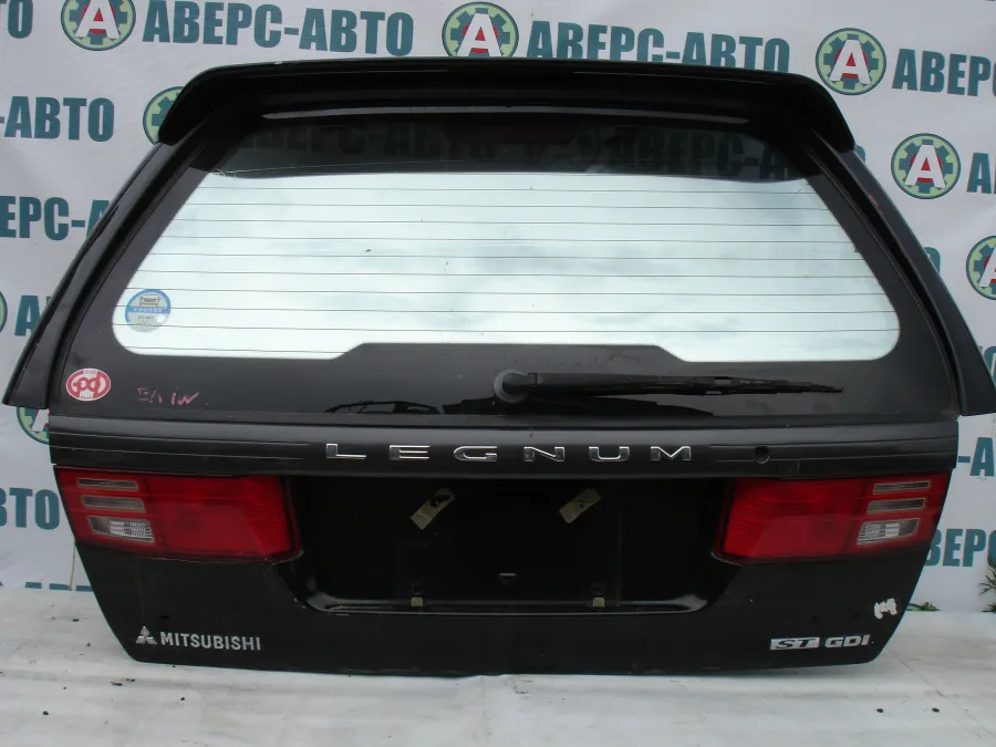Дверь багажника Mitsubishi Legnum EA1W черная