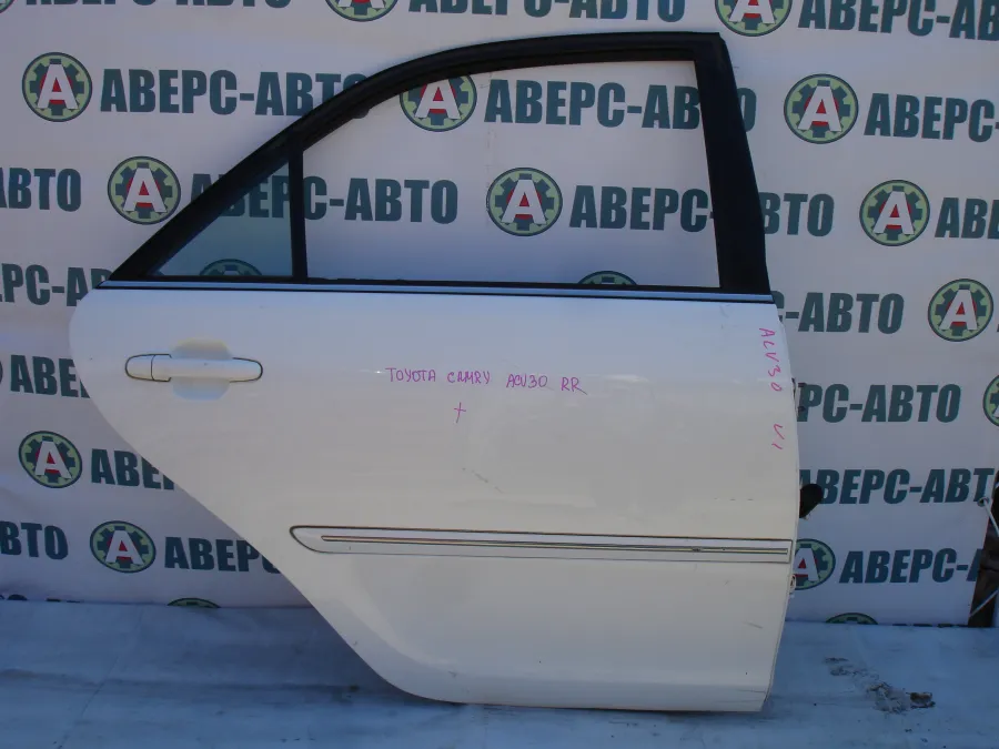 Дверь боковая правая задняя Toyota Camry ACV30 белая