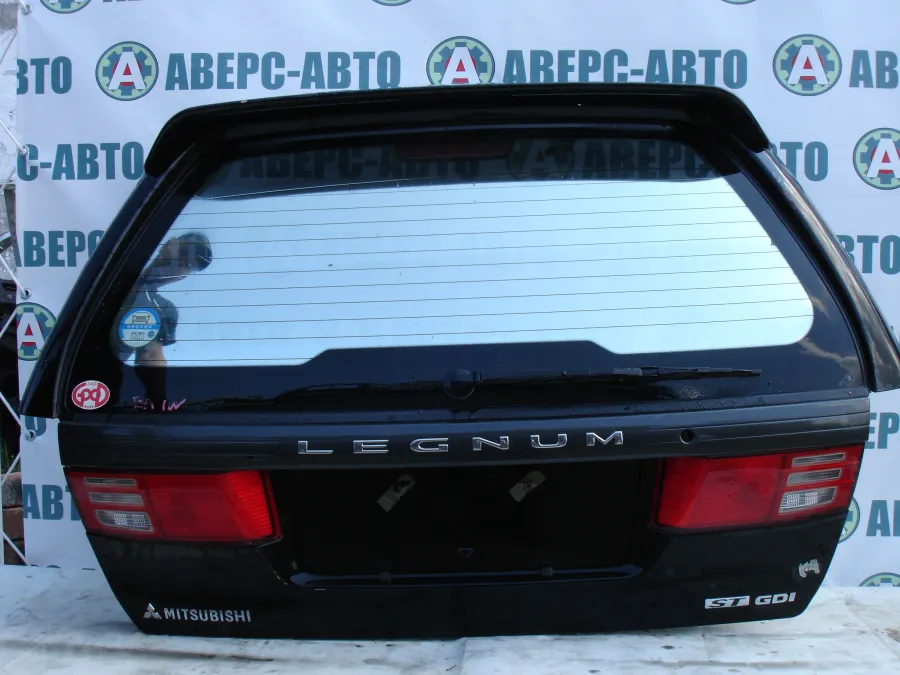 Дверь багажника Mitsubishi Legnum EC5W черная