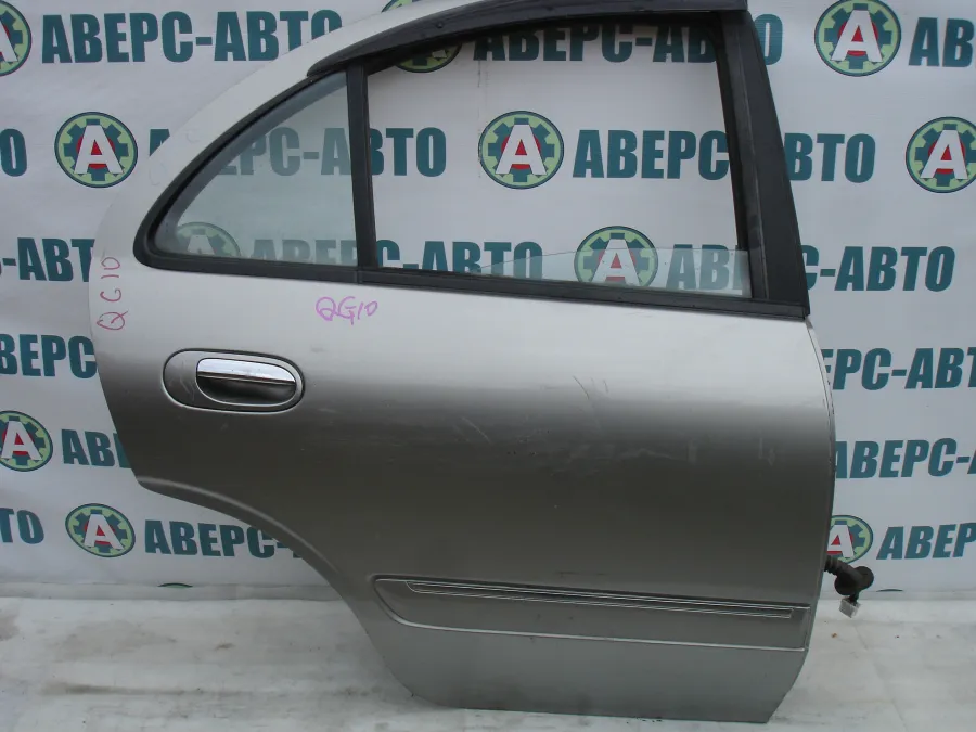 Дверь боковая правая задняя Nissan Bluebird Sylphy QG10 серебро