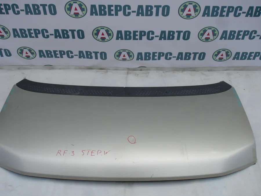 Капот Honda Stepwgn RF3 серебро