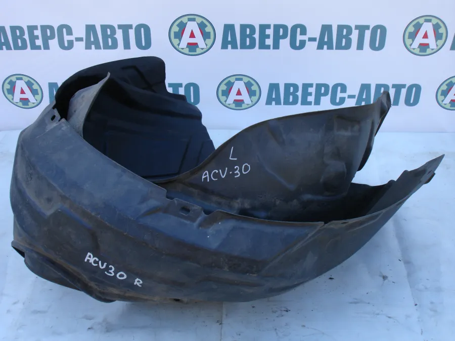 Подкрылок передний левый/правый Toyota Camry ACV30