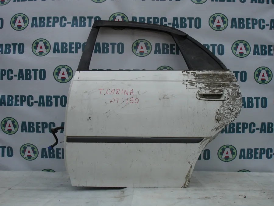 Дверь боковая левая задняя Toyota Carina CT190 белая