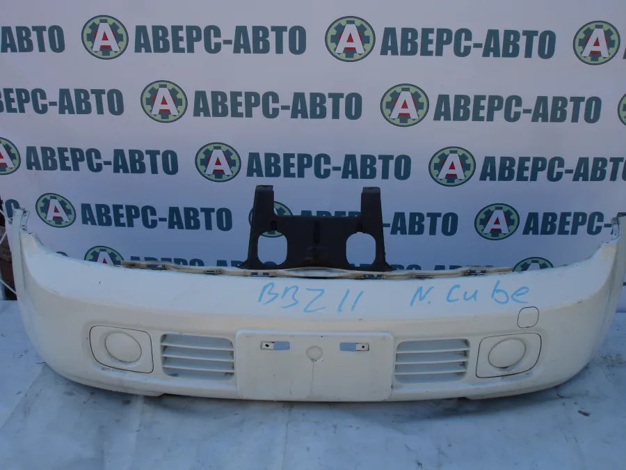 Бампер передний Nissan Cube BZ11 белый