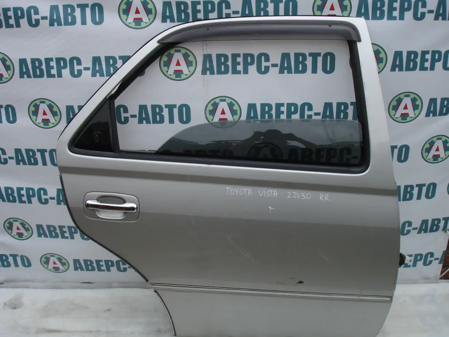 Дверь боковая правая задняя Toyota Vista Ardeo ZZV50 серая