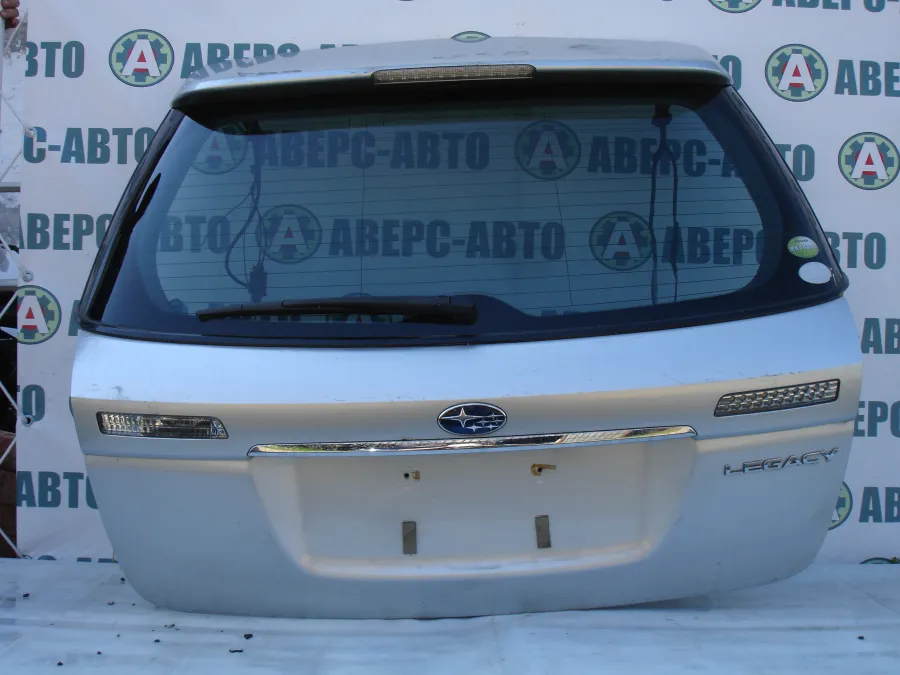 Дверь багажника Subaru Legacy BP5 EJ204 серебро