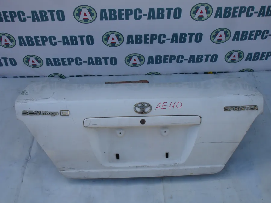 Крышка багажника Toyota Sprinter AE110 белая