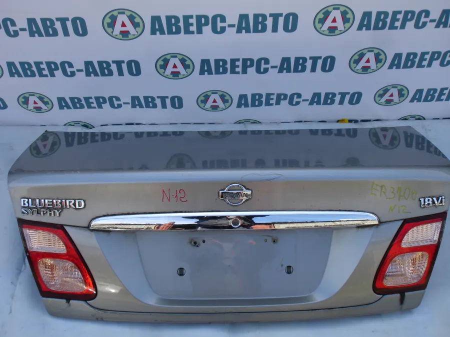 Крышка багажника Nissan Bluebird Sylphy QG10 серая