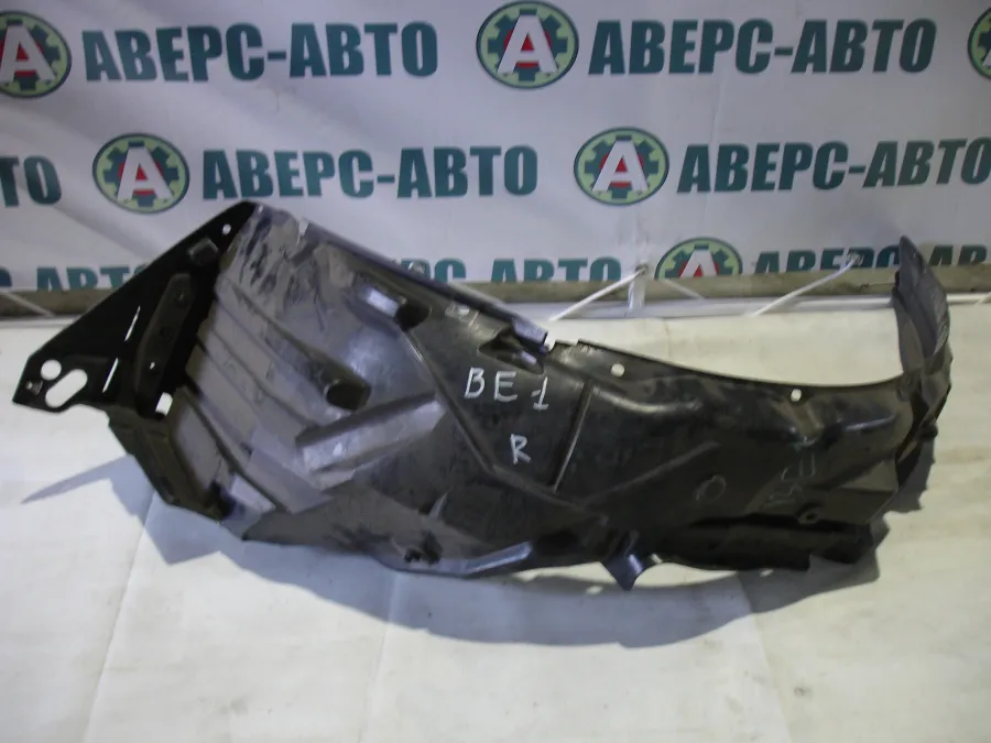 Подкрылок правый Honda BE1 D17A