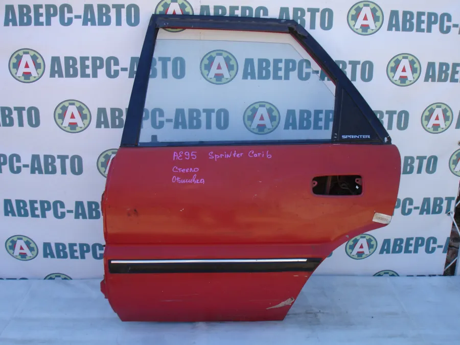 Дверь боковая левая задняя Toyota Sprinter Carib AE95 краная
